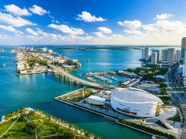 1100 Biscayne Blvd, Miami, FL