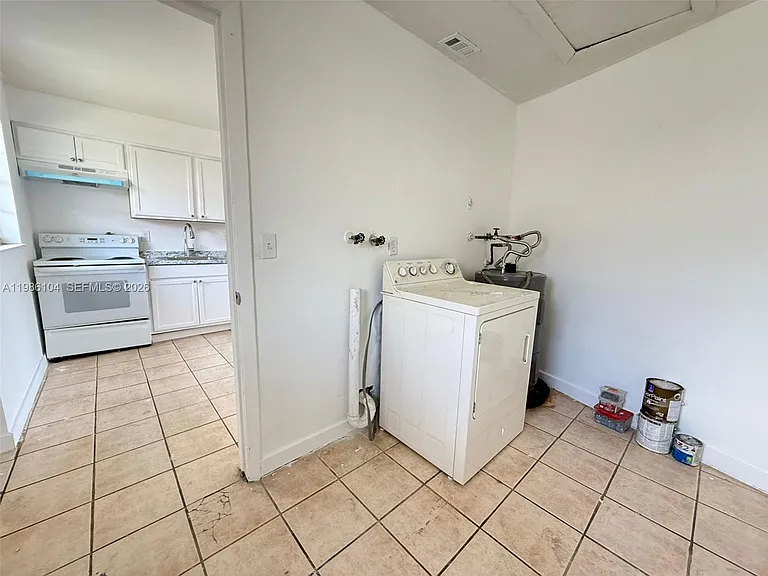 1703 Palm Dr #A — Photo 13