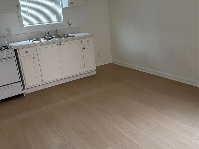 842 Alamitos Ave — Photo 27