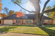 Woodhill Dr-S0711-1-001