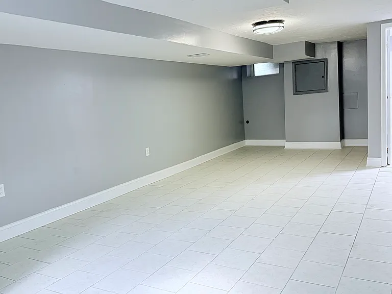 415 Edmunds Way — Photo 7