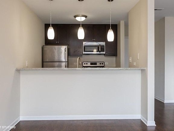 3rd image of 1717 N Dayton St #1717