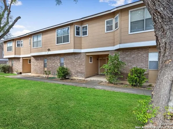 961 Schertz Pkwy, Schertz, TX 78154