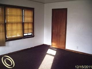 3rd image of 8520 E Outer Dr