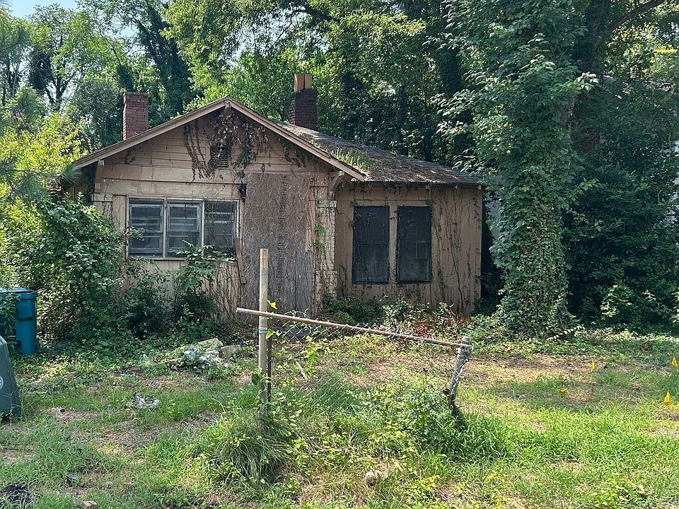 1st image of 576 Cleveland St