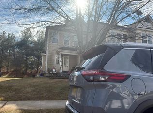 93 Tattersall Dr, Burlington, NJ 08016