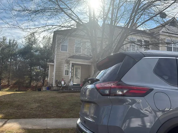 93 Tattersall Dr, Burlington, NJ 08016