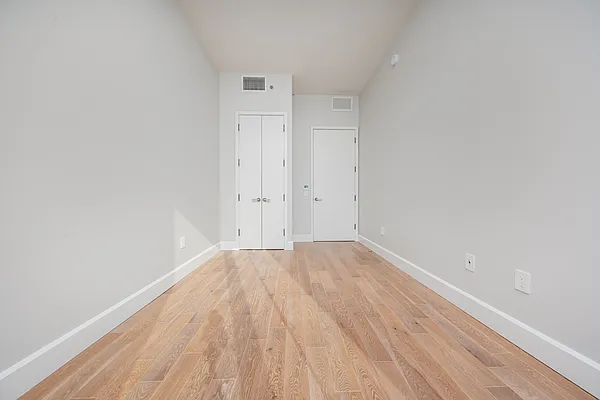 Bedroom, photo 5