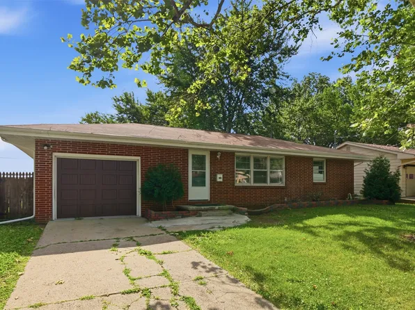 4029 64th St, Urbandale, IA 50322