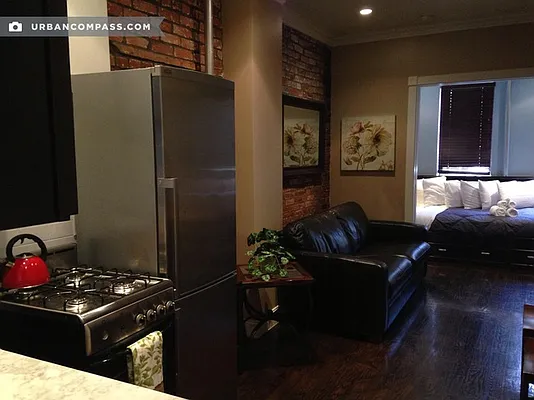 Rented by Compass | media 31