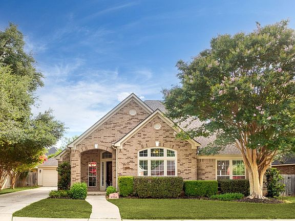 4th image of 1751 Oak Sprawl
