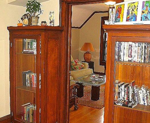 Built-In China Cabinetry