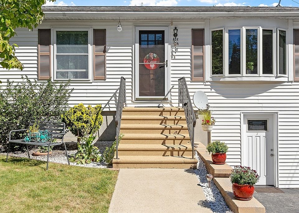 1st image of 8 Pershing St