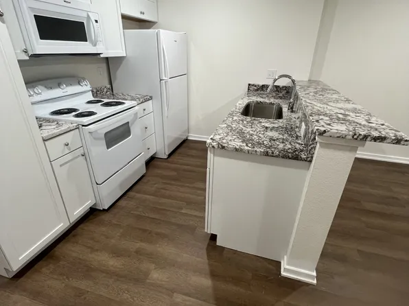 719 E Culton St #A, Warrensburg, MO 64093