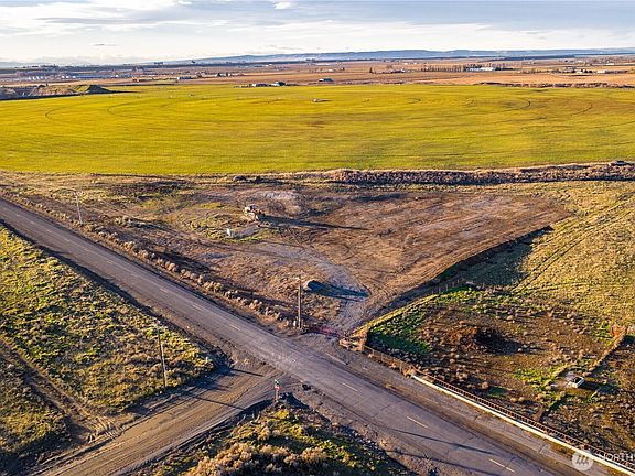 2nd image of 2-2 Mae Valley Rd NE