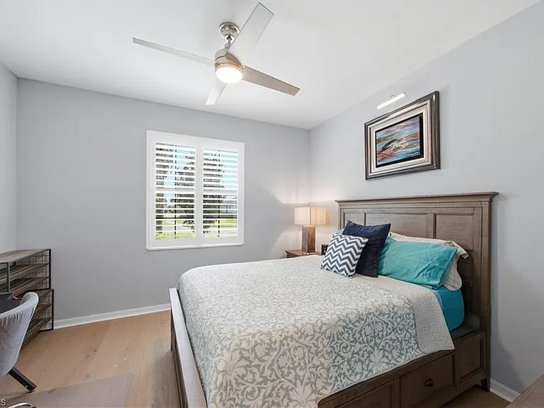 19584 Utopia Ln — Photo 16