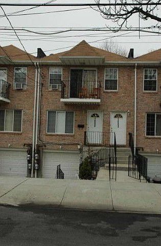 1st image of 1450 E 94th St