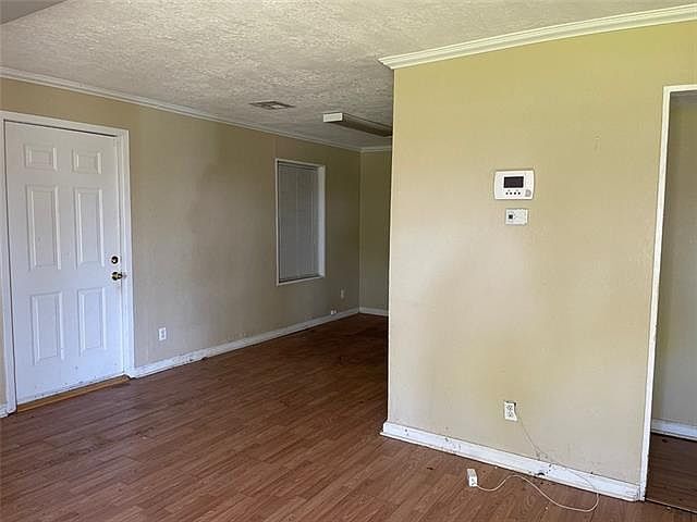 2nd image of 3105 S General Wainwright Dr