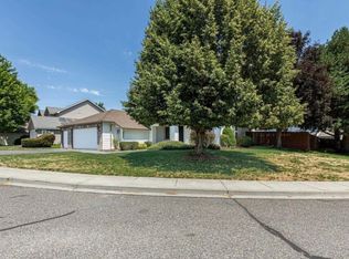 3008 Sonoran Dr, Richland, WA 99354