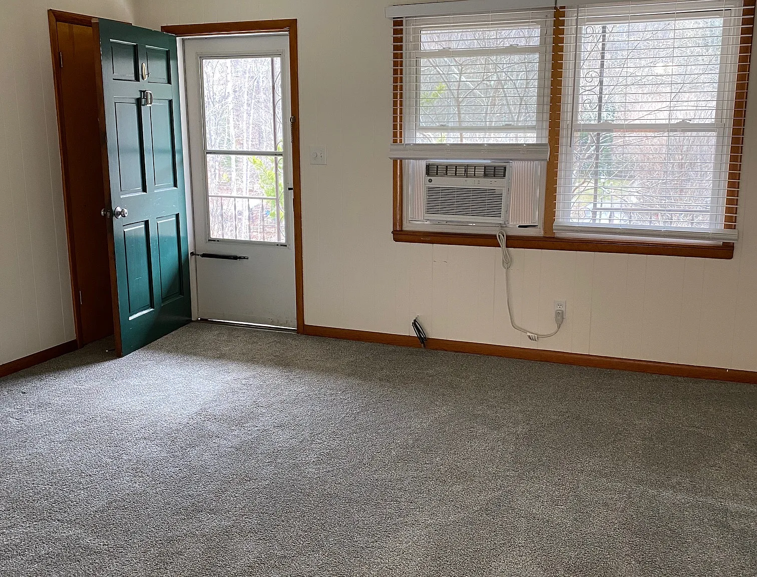 2 bed, 1000 sqft, $1,200 — Photo 4