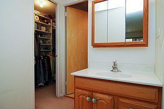 2nd image of 1415 N Dearborn St APT 7C