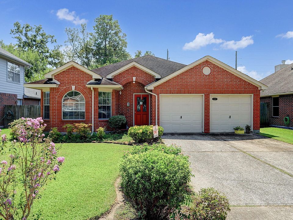 1st image of 21463 Palace Pines Dr