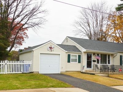 7 Median Dr, Wilmington, DE, 19803