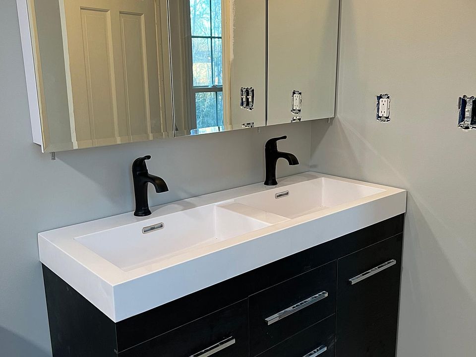 2nd image of 2258 Berrywood Dr