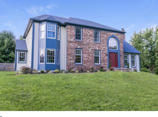 7 Lavender Ln, Mount Laurel, NJ 08054