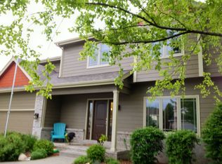 14101 Buena Vista Dr, Urbandale, IA 50323
