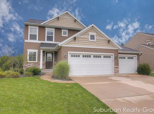 3023 Gilmore Ln, Jenison, MI 49428