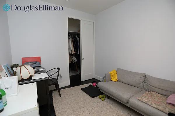 Rented by Douglas Elliman | media 17