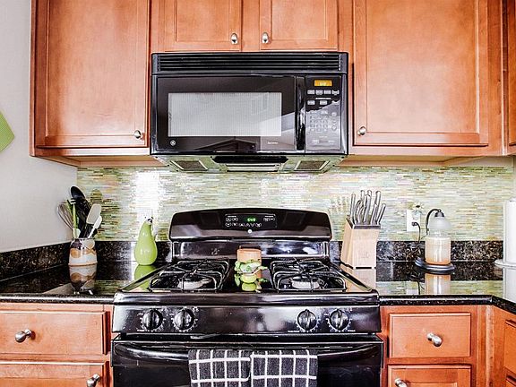 5th image of 5350 Dunlay Dr Unit 315