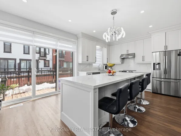 975 Whitlock Ave #20, Milton, ON L9E 1S9