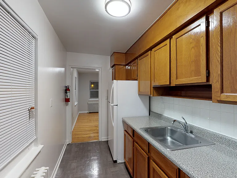 Forest Hill Apartments — Photo 3