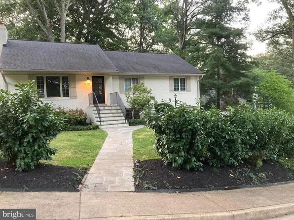 4311 24th St N, Arlington, VA 22207