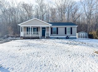 195 Goshen Rd, Moosup, CT 06354