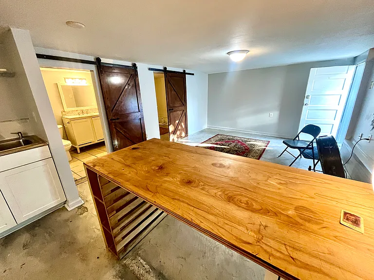 2529 Aubry St #A — Photo 8
