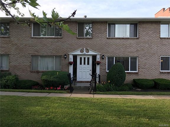 2nd image of 135 Old Lyme Dr APT 5