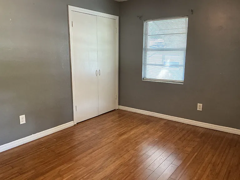 720 Lakehurst St — Photo 9