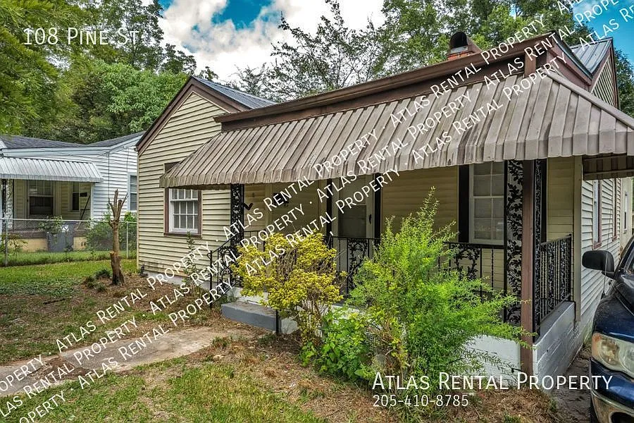 Exciting Opportunity Near Shopping and Entertainment! — Photo 2