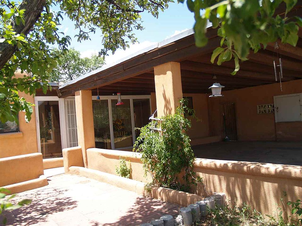 1st image of 512 Barela Ln