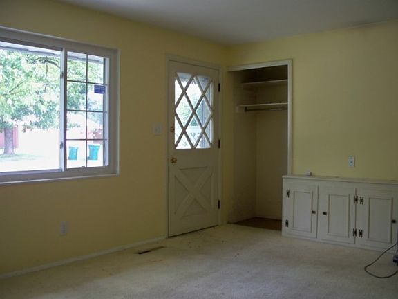 2nd image of 3851 Longridge Dr