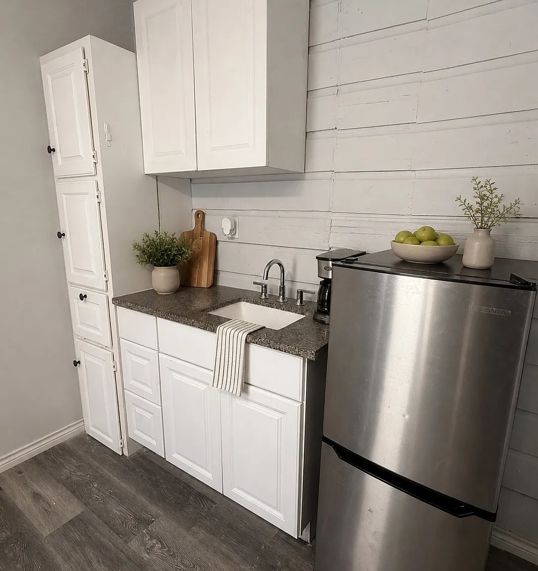 Studio Space for Rent! — Photo 4