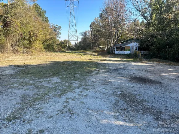 1495 Memorial Park Rd, Lancaster, SC 29720