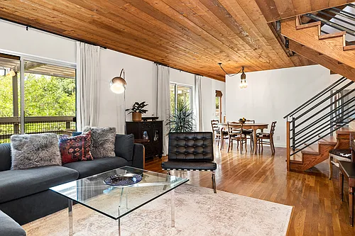 243 Amy Way Photo 1