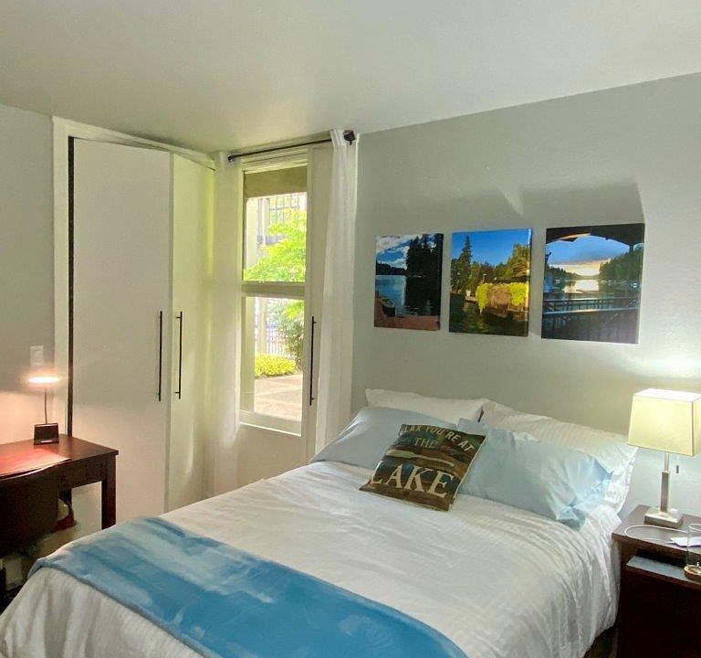 Bedroom 2 with partial view of lake