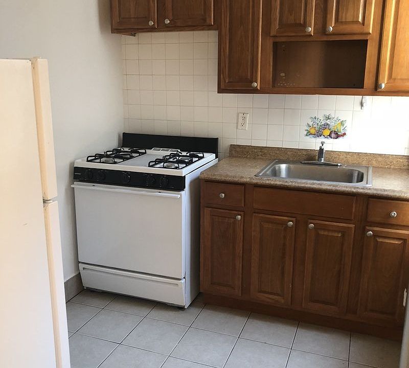 1st image of 5104 Skillman Ave APT A1
