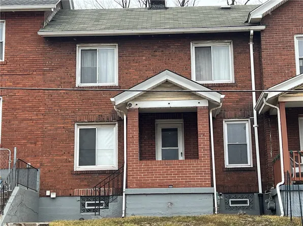 545 Howard St, East Pittsburgh, PA 15112