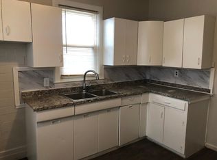 19 Le Roy St APT 1, River Rouge, MI 48218